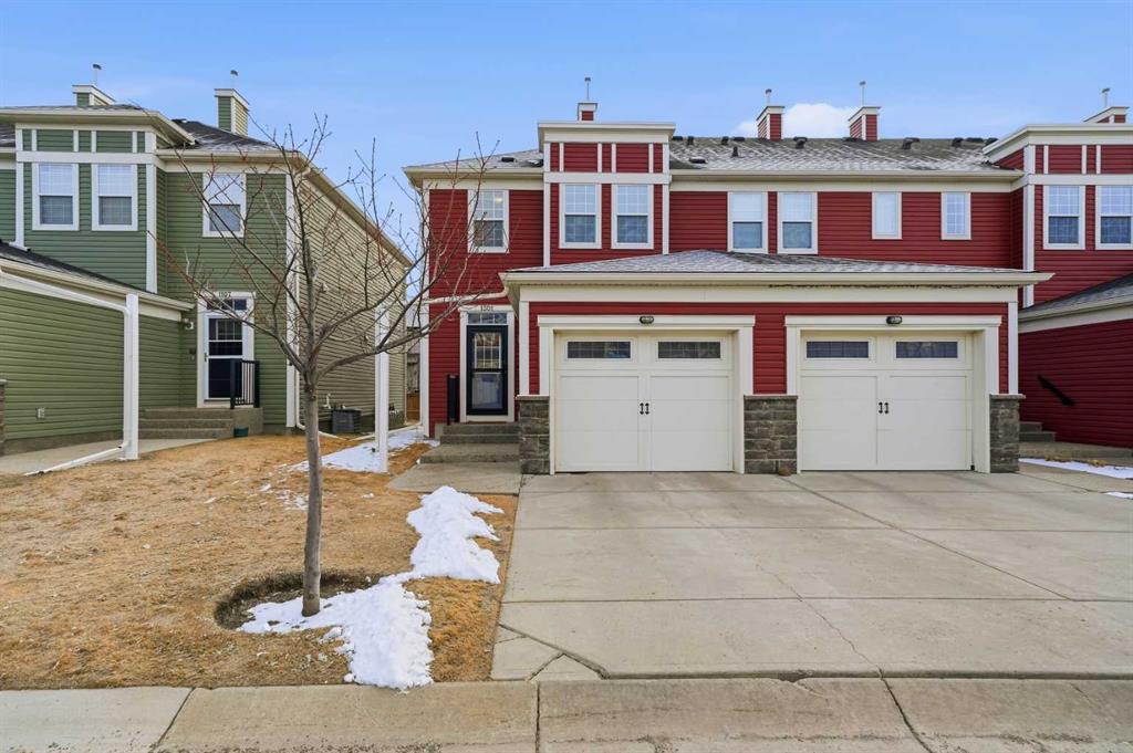 Real Estate Listing MLS A2298328