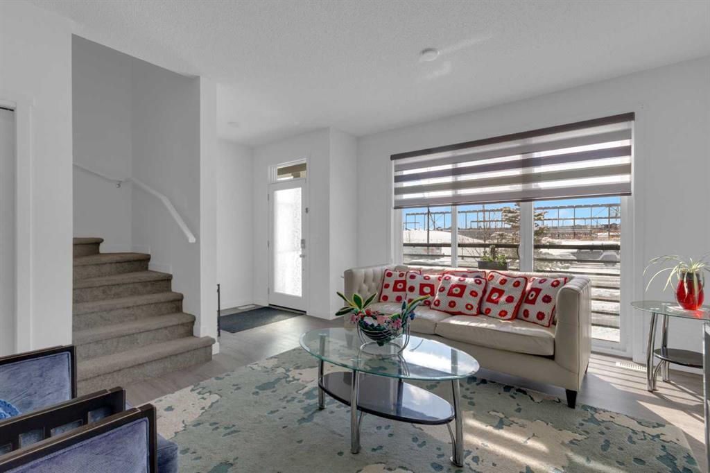 352 Belmont Avenue, Calgary, MLS® # A2298912