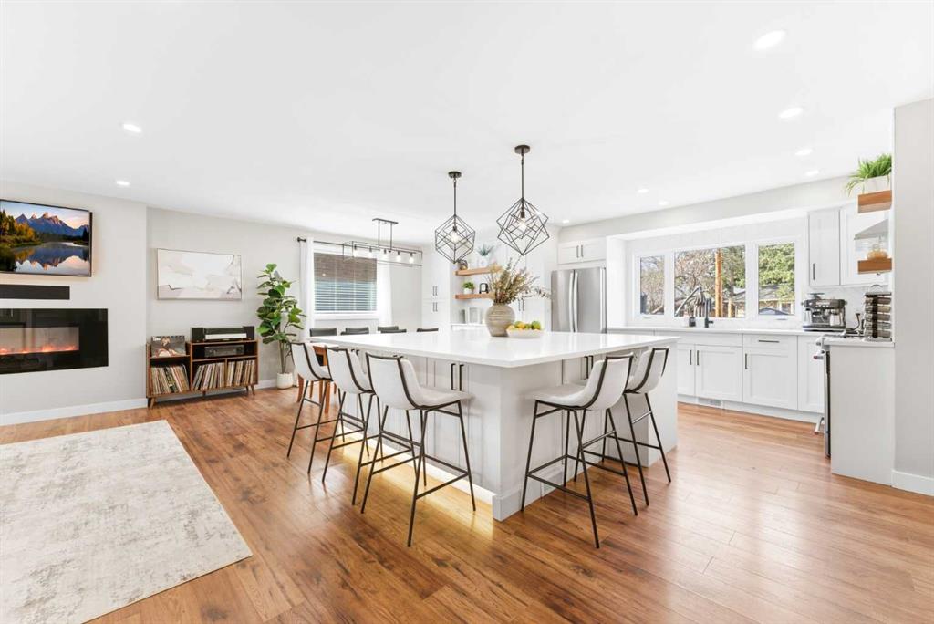844 Lake Lucerne Drive, Calgary, MLS® # A2299357