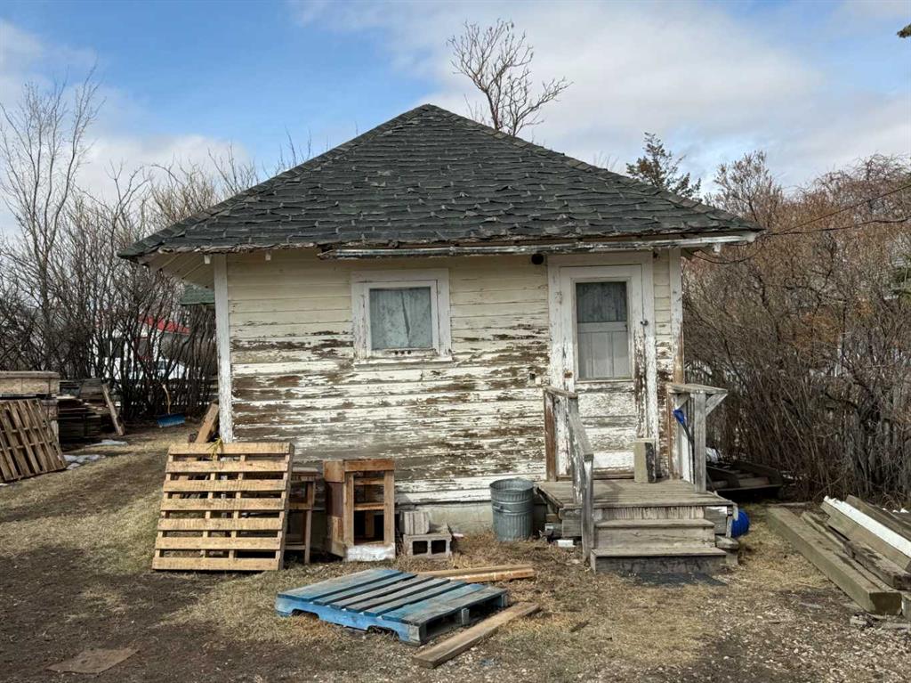121 2 Street, Vulcan, MLS® # A2299422