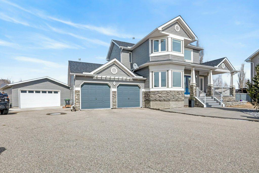7 Henderson Bay, Langdon, MLS® # A2300665