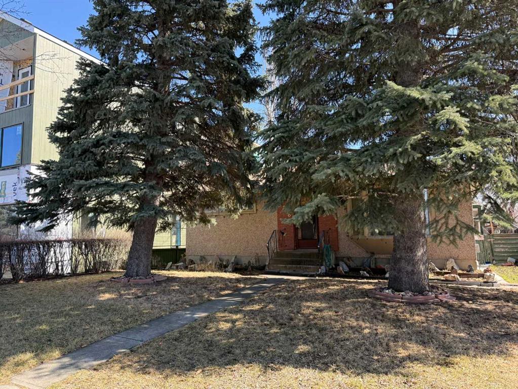 Real Estate Listing MLS A2301495