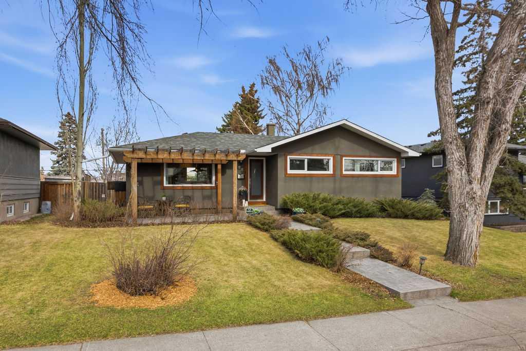 Real Estate Listing MLS A2302230
