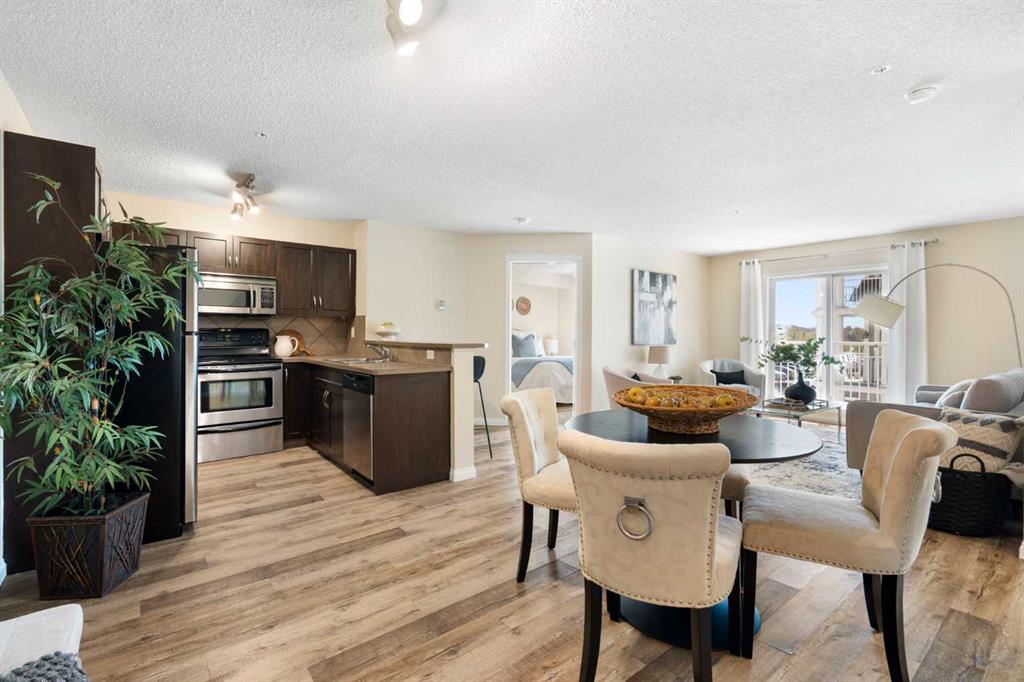 69 Country Village Manor, Calgary, MLS® # A2304268