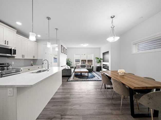 136 Lucas Street, Calgary, MLS® # A2306158