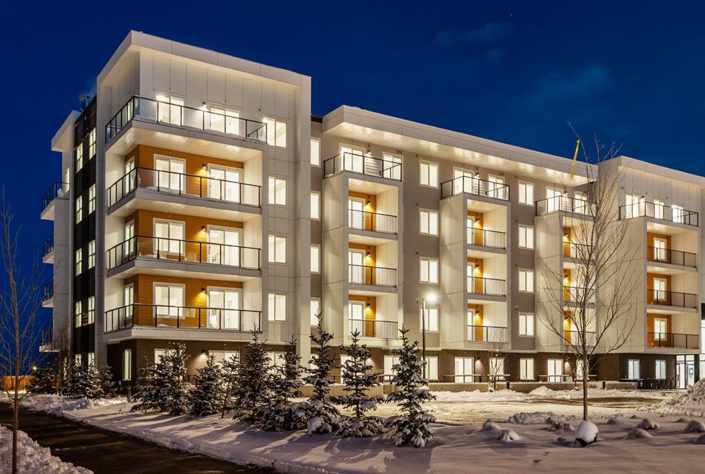 63 Corner Glen Crescent, Calgary, MLS® # A2306938