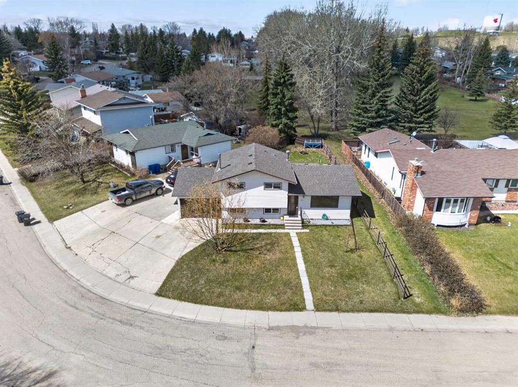11 Westhill Crescent, Didsbury, MLS® # A2307344