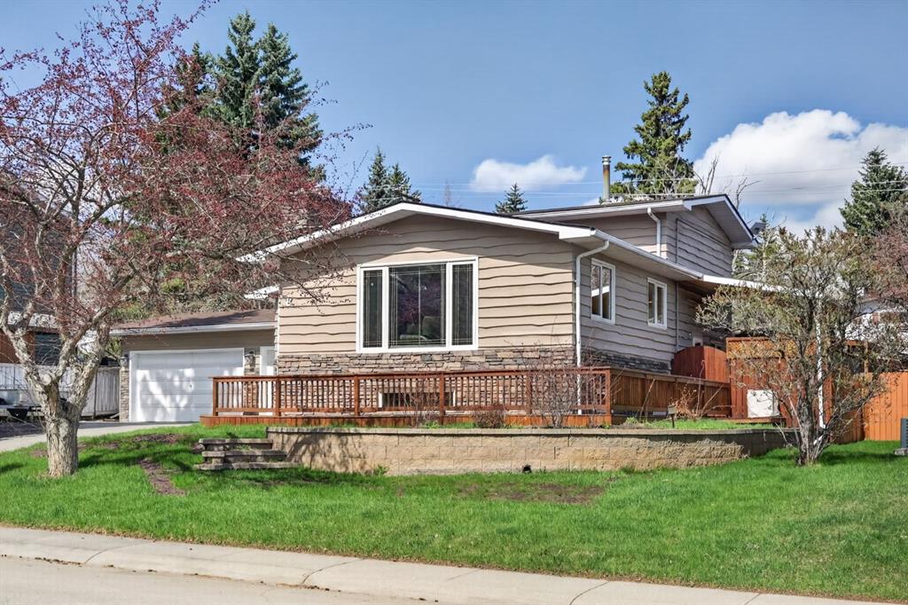 8 Slocan Road, Calgary, MLS® # A2308549
