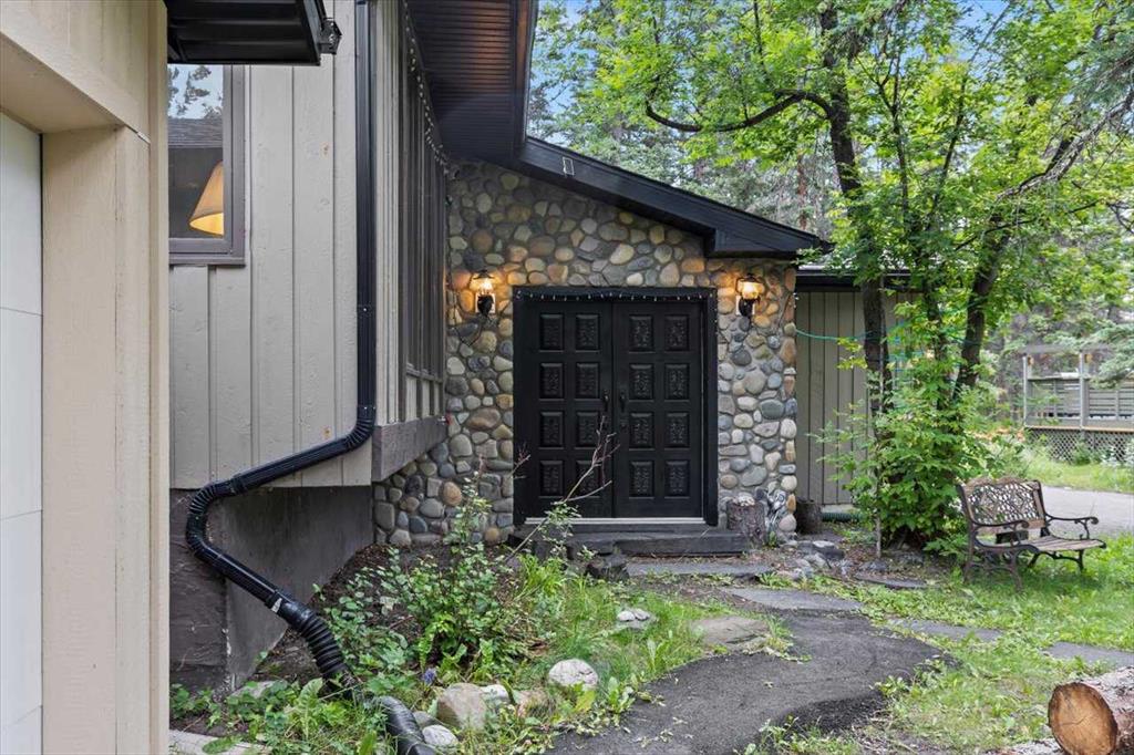 51 Redwood Meadows Drive, Rural Rocky View County, MLS® # A2309385