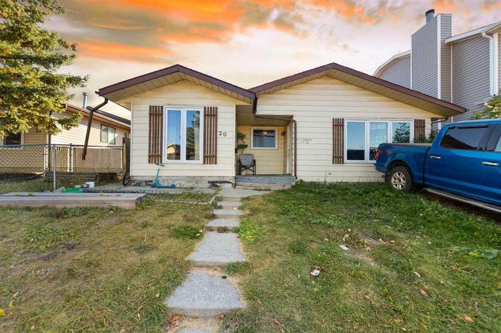 20 Castlegrove Way, Calgary, MLS® # A2309955