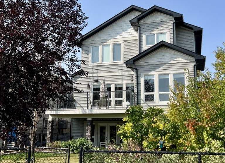 Real Estate Listing MLS A2310512