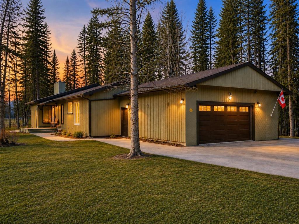 12 Wolf Crescent, Rural Rocky View County, MLS® # A2311257