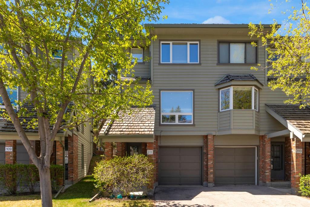 Real Estate Listing MLS A2311599