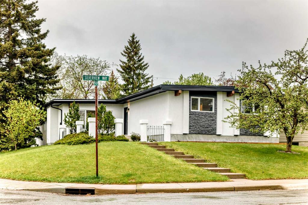 Real Estate Listing MLS A2312053