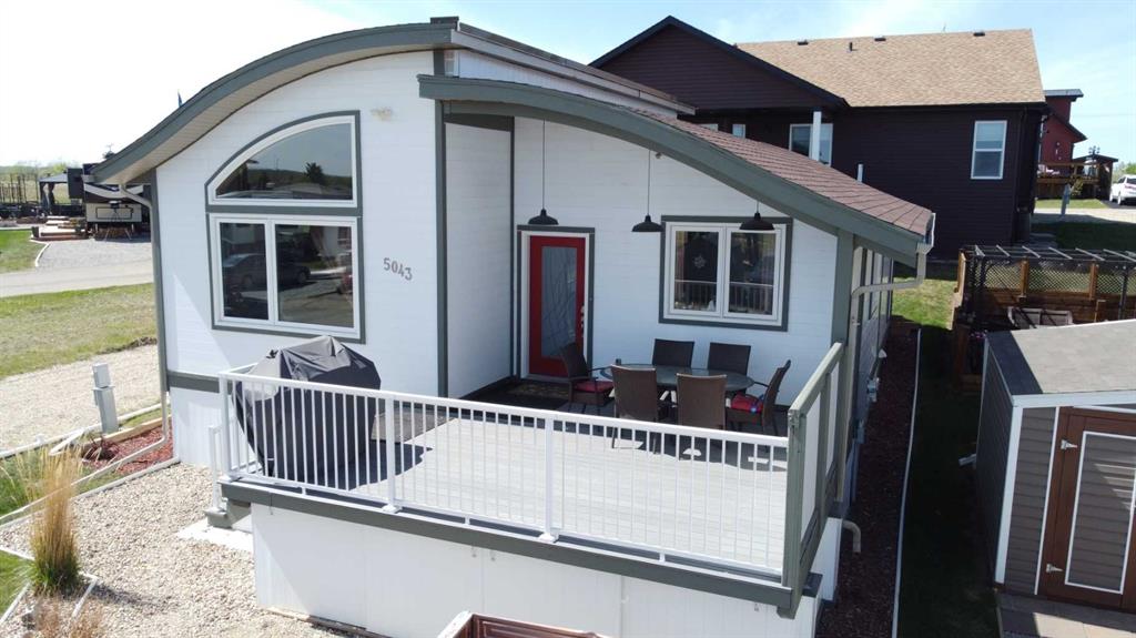 25054 South Pine Lake Road, Rural Red Deer County, MLS® # A2314947