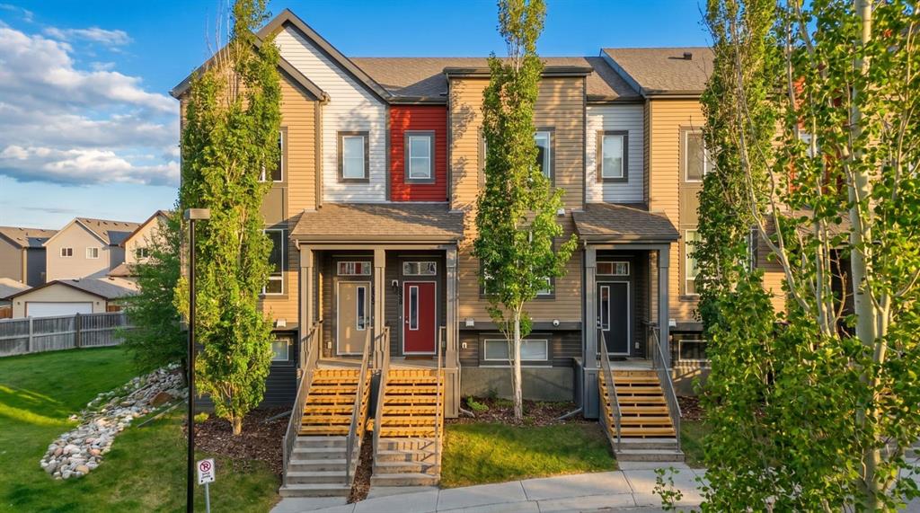 Real Estate Listing MLS A2315760
