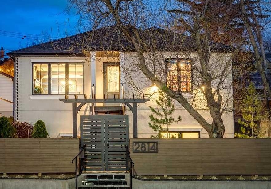 Real Estate Listing MLS A2316493