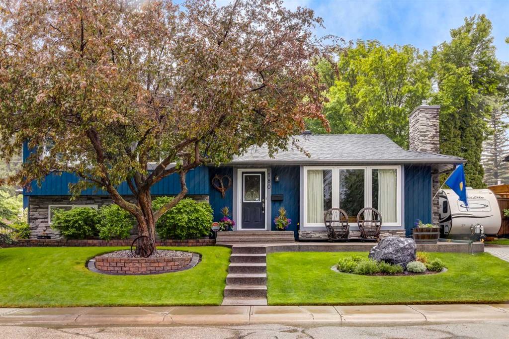 Real Estate Listing MLS A2317579
