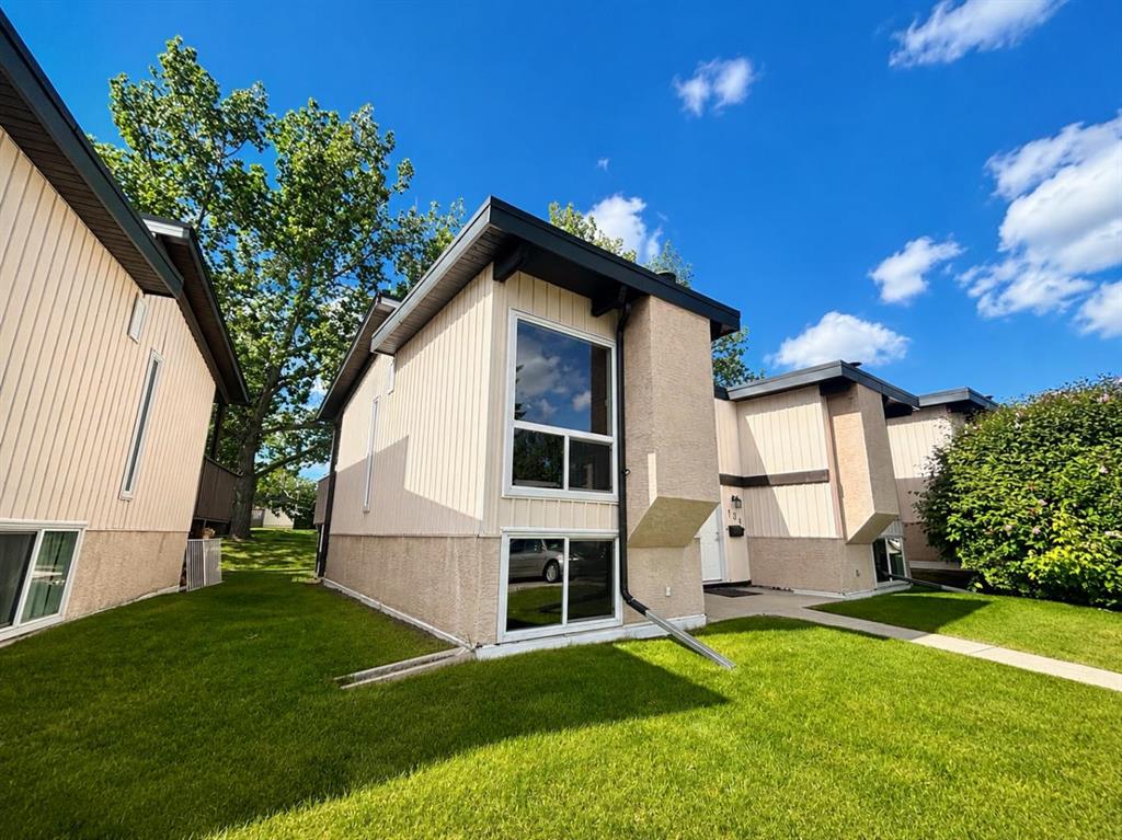 129 Oaktree Lane, Calgary, MLS® # A2320938