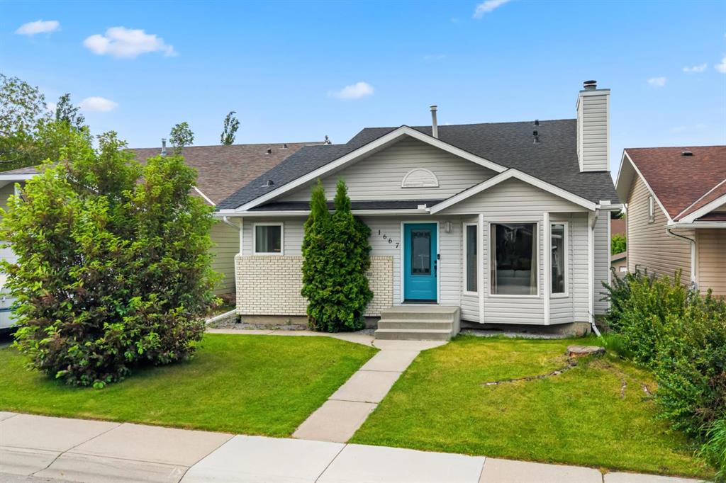 1667 Meadowbrook Drive, Airdrie, MLS® # A2321424