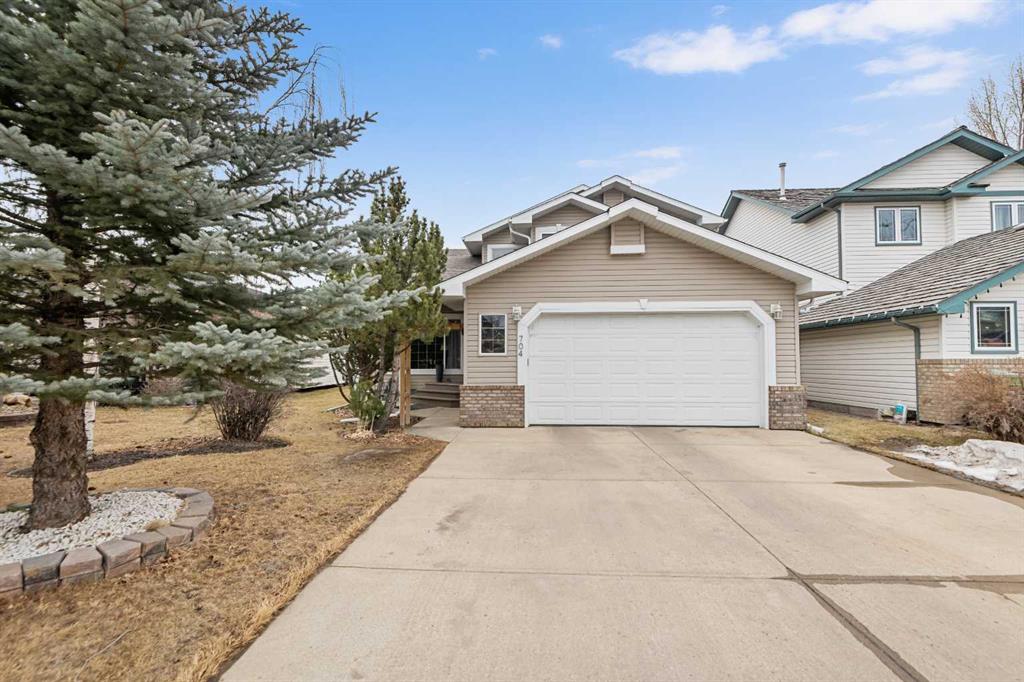 704 Woodside Drive, Airdrie, MLS® # A2321781