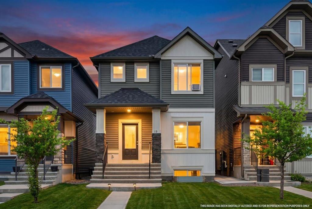 Real Estate Listing MLS A2322105