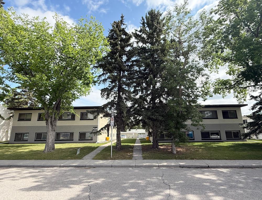 2712/2716 Brentwood Boulevard, Calgary, MLS® # A2323205