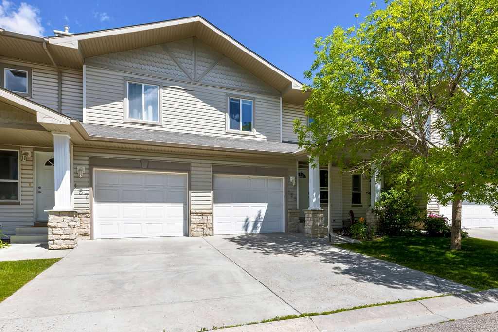 Real Estate Listing MLS A2324857