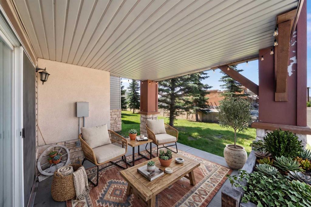 505 Railway Street, Cochrane, MLS® # A2328373