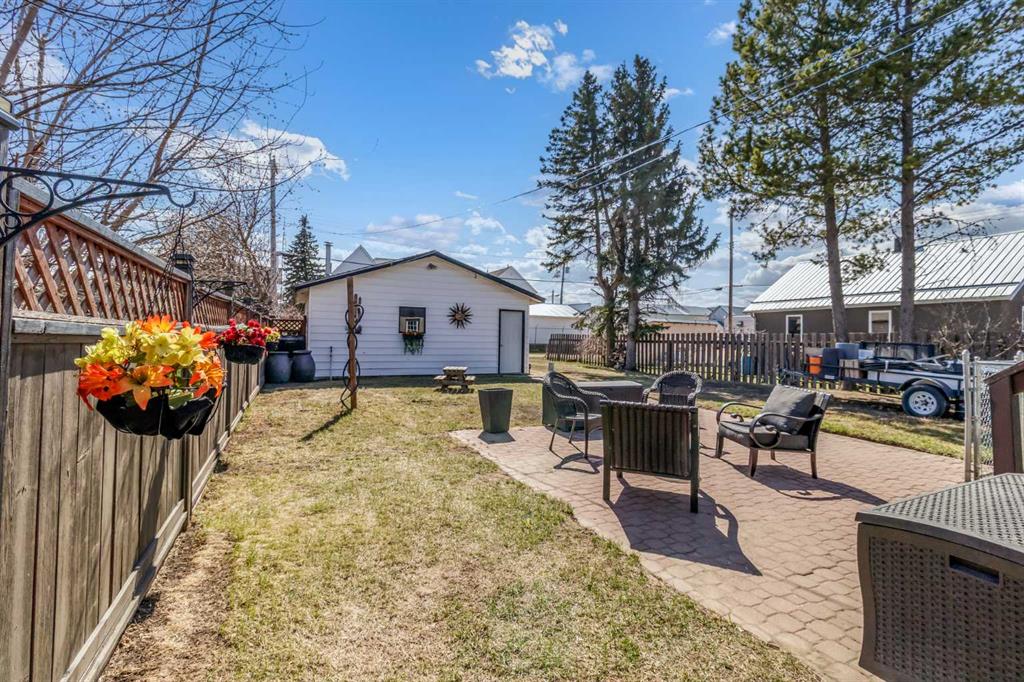 4923 51 Avenue, Holden, MLS® # A2328649