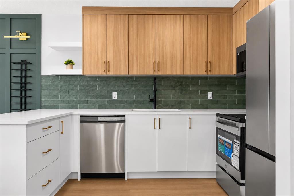 A2329073