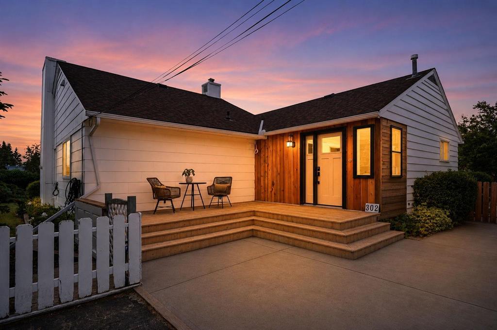302 Frontenac Avenue, Diamond Valley, MLS® # A2329610