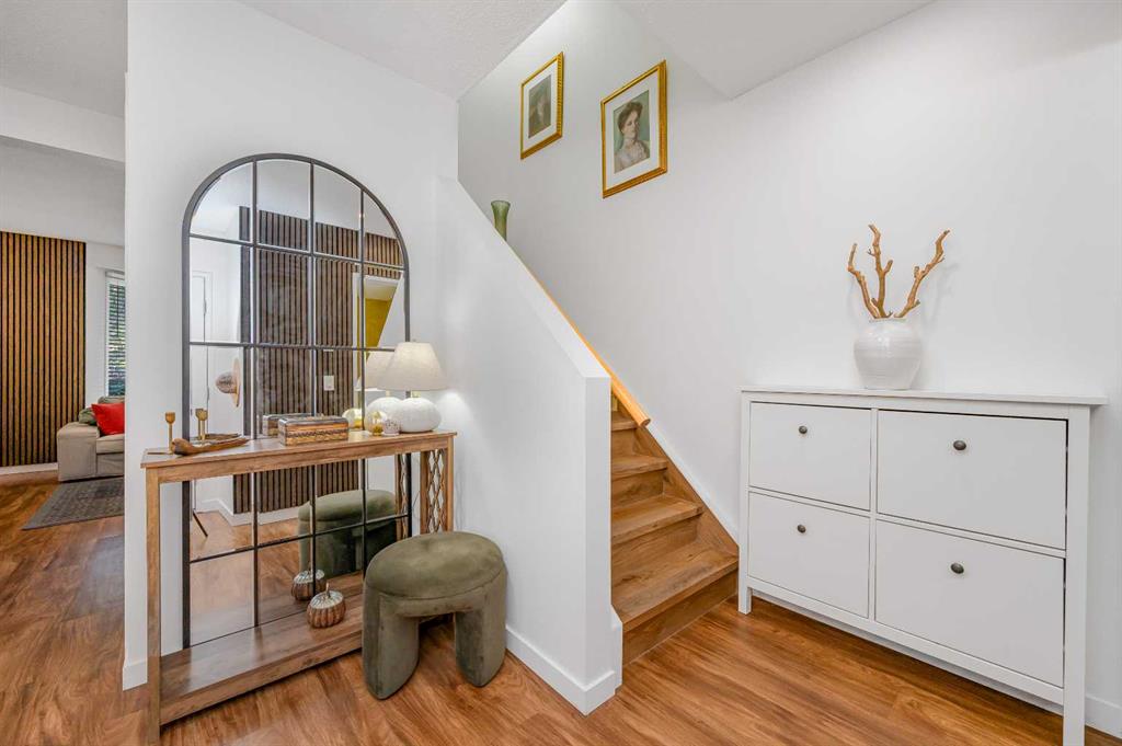 503 Signal Hill Green, Calgary, MLS® # A2329749