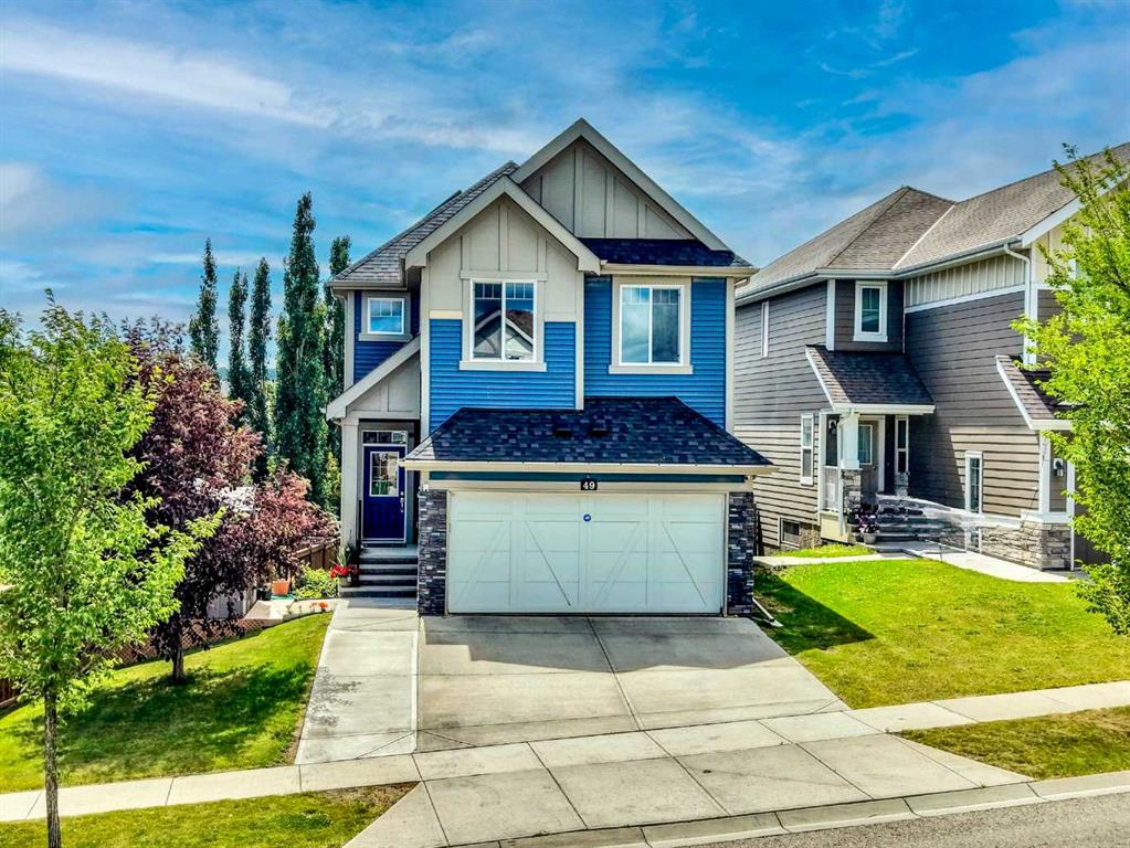 Real Estate Listing MLS A2330979
