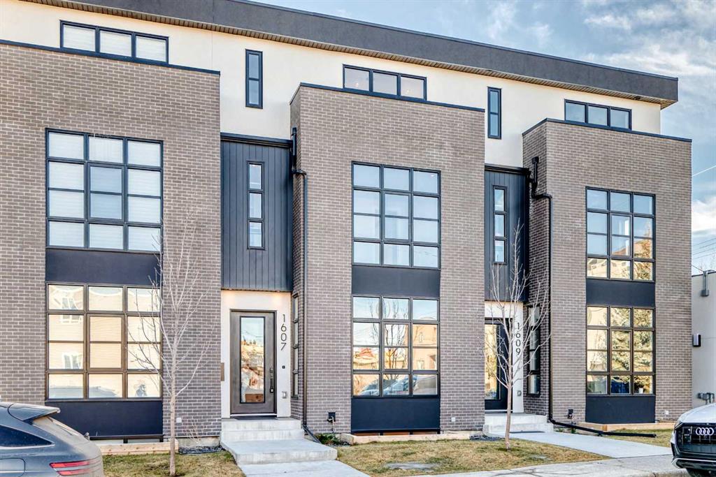 Real Estate Listing MLS A2331591