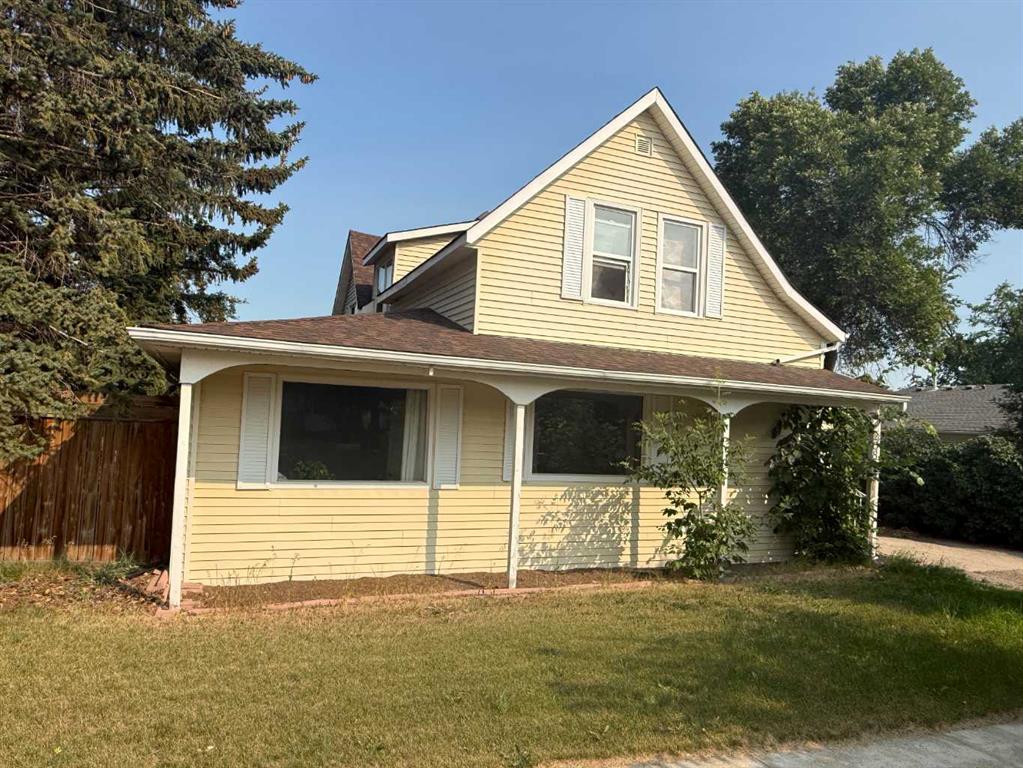 208 2 Street, Vulcan, MLS® # A2331830