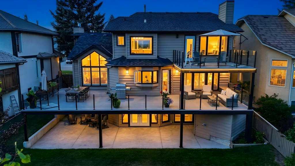 95 Woodridge Close, Calgary, MLS® # A2334396