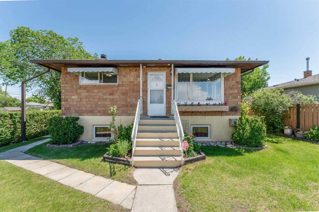 Real Estate Listing MLS A2334579