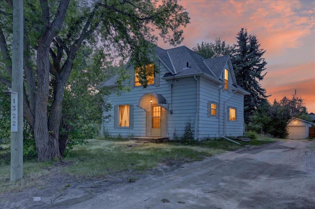 1322 23 Street, Didsbury, MLS® # A2335097