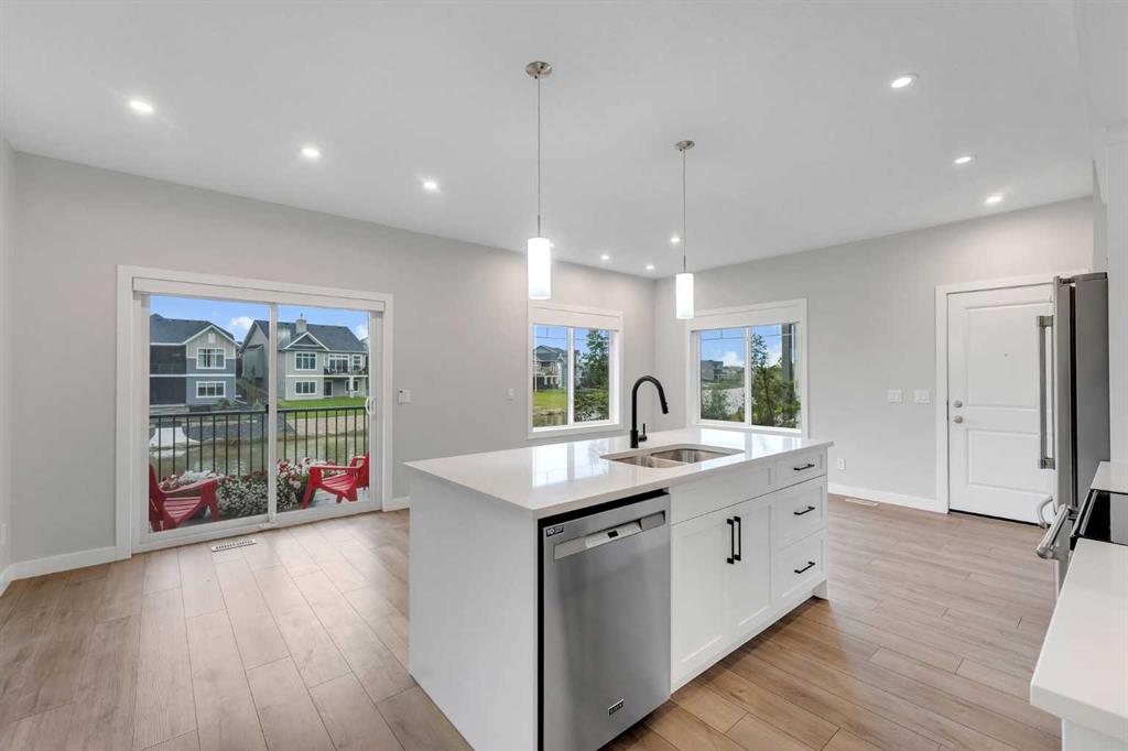 Real Estate Listing MLS A2335208