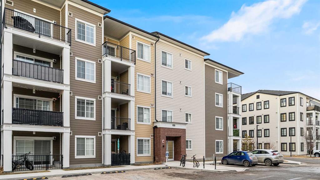 Real Estate Listing MLS A2335907