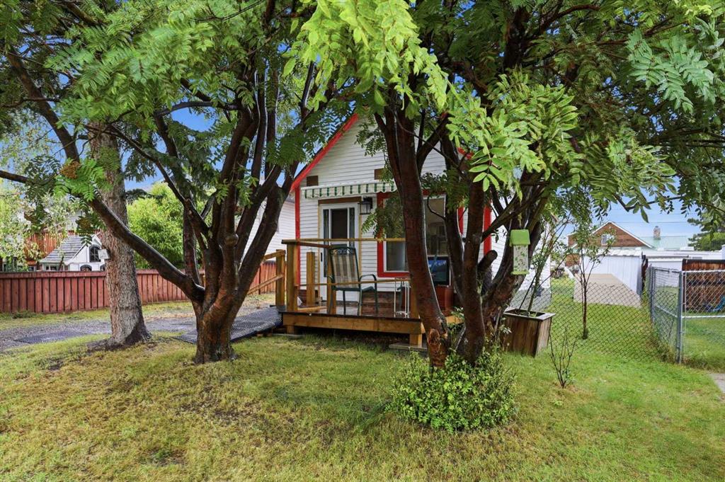 116 Frontenac Avenue, Diamond Valley, MLS® # A2336415