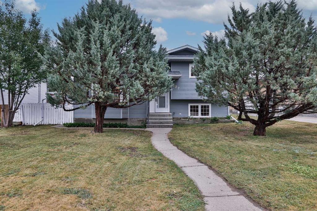 527 2 Street, Vulcan, MLS® # A2336771