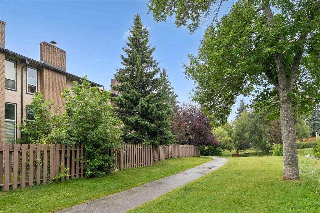 1011 Canterbury Drive, Calgary, MLS® # A2336989