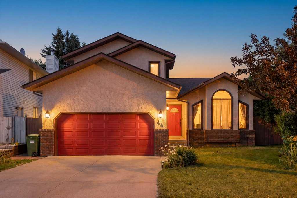 44 Hawkstone Drive, Calgary, MLS® # A2338128