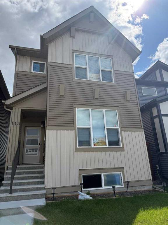113 Corner Glen Way, Calgary, MLS® # A2339818