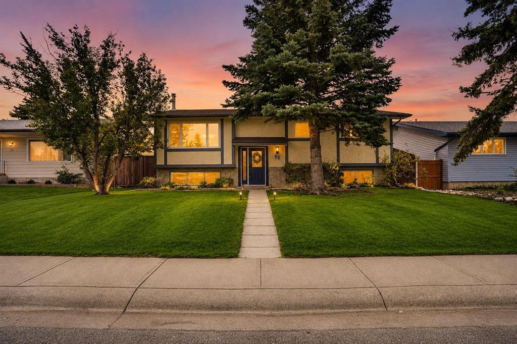 35 Queen Isabella Close, Calgary, MLS® # A2339902