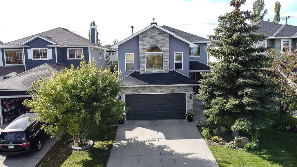 Real Estate Listing MLS A2340531