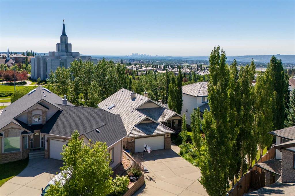 315 Rocky Ridge Bay, Calgary, MLS® # A2340862
