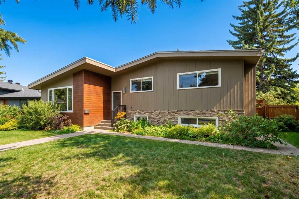 Real Estate Listing MLS A2341379